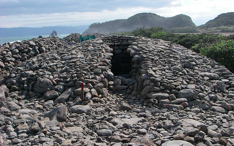 相島積石塚群保存整備工事
